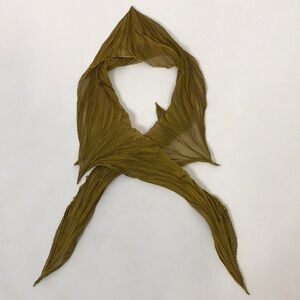 PLEATS PLEASE ISSEY MIYAKE Scarf